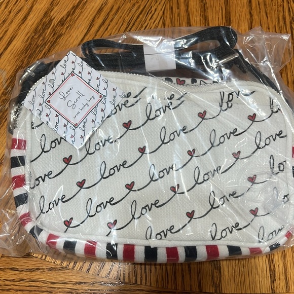 Brighton Love Crossbody, New style ll in package. - Picture 2 of 5